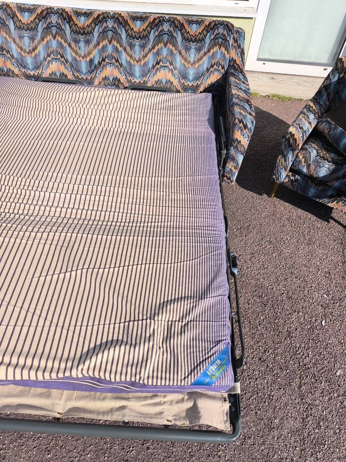 3-seater sofa + 2 vintage armchairs in multicoloured fabric retro design