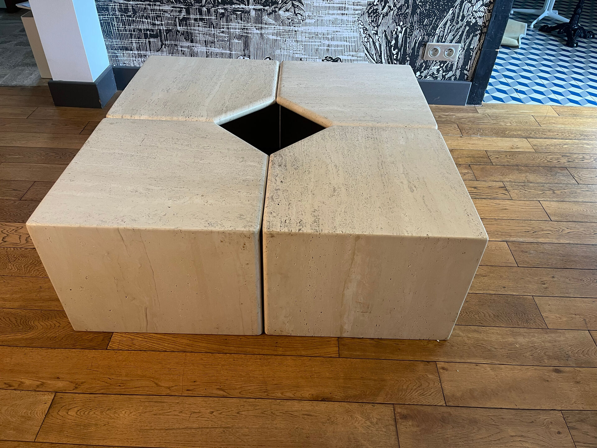 Modular coffee table in travertine, 4 elements.