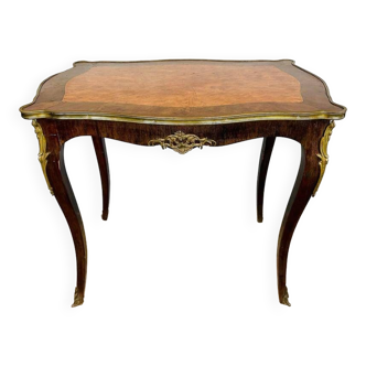 Table d'appoint style Louis XV