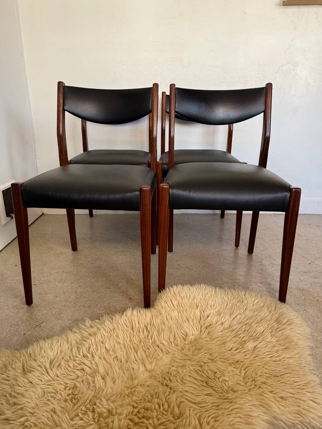 Lot de 4 chaises vintage scandinaves