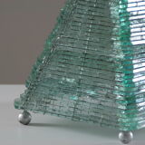 Lampe pyramide en verre et métal, 1970s