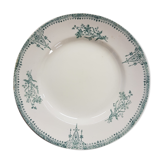 Service 8 old St Amand plates