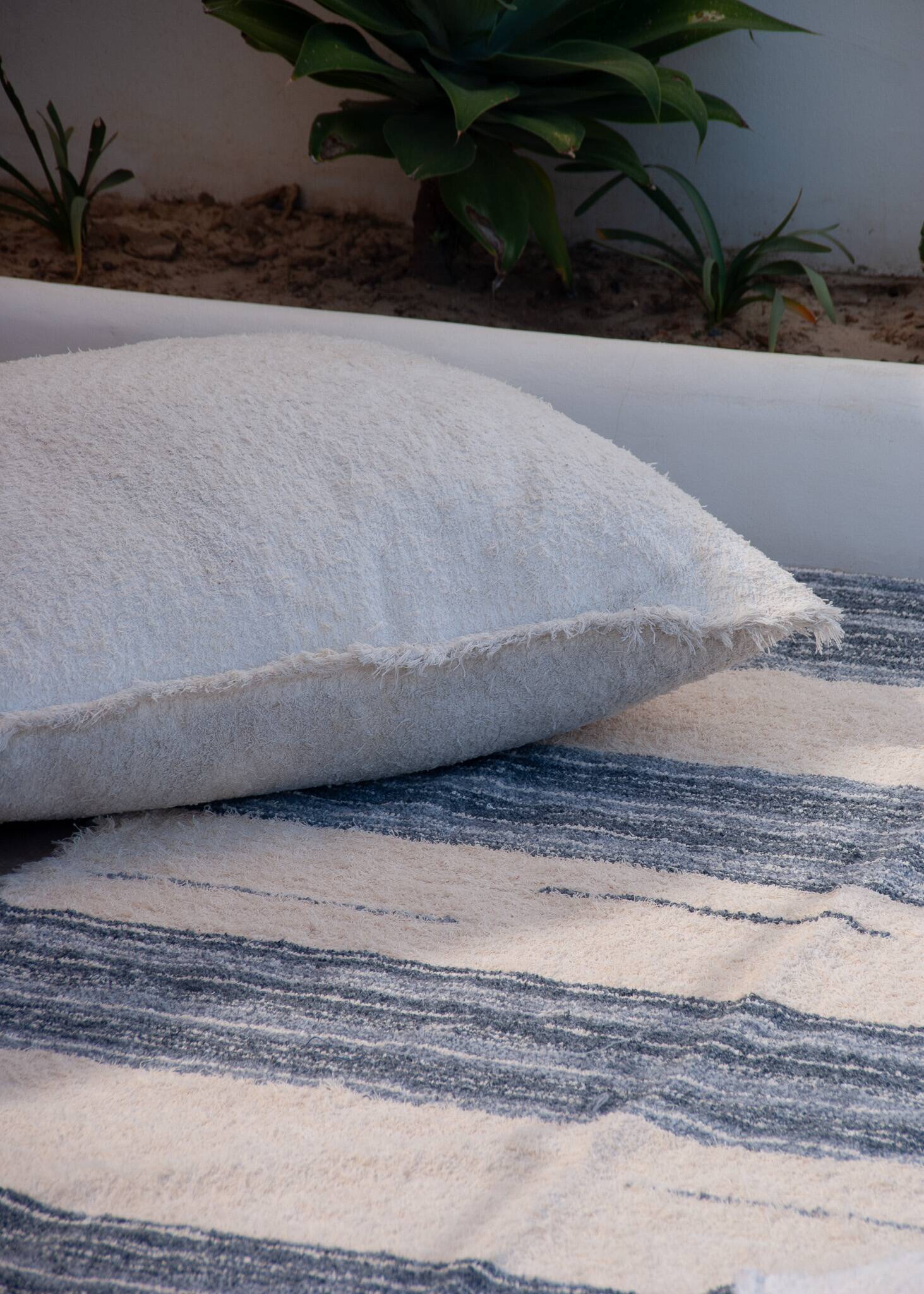 Recycled cotton handmade rug - Grey and white