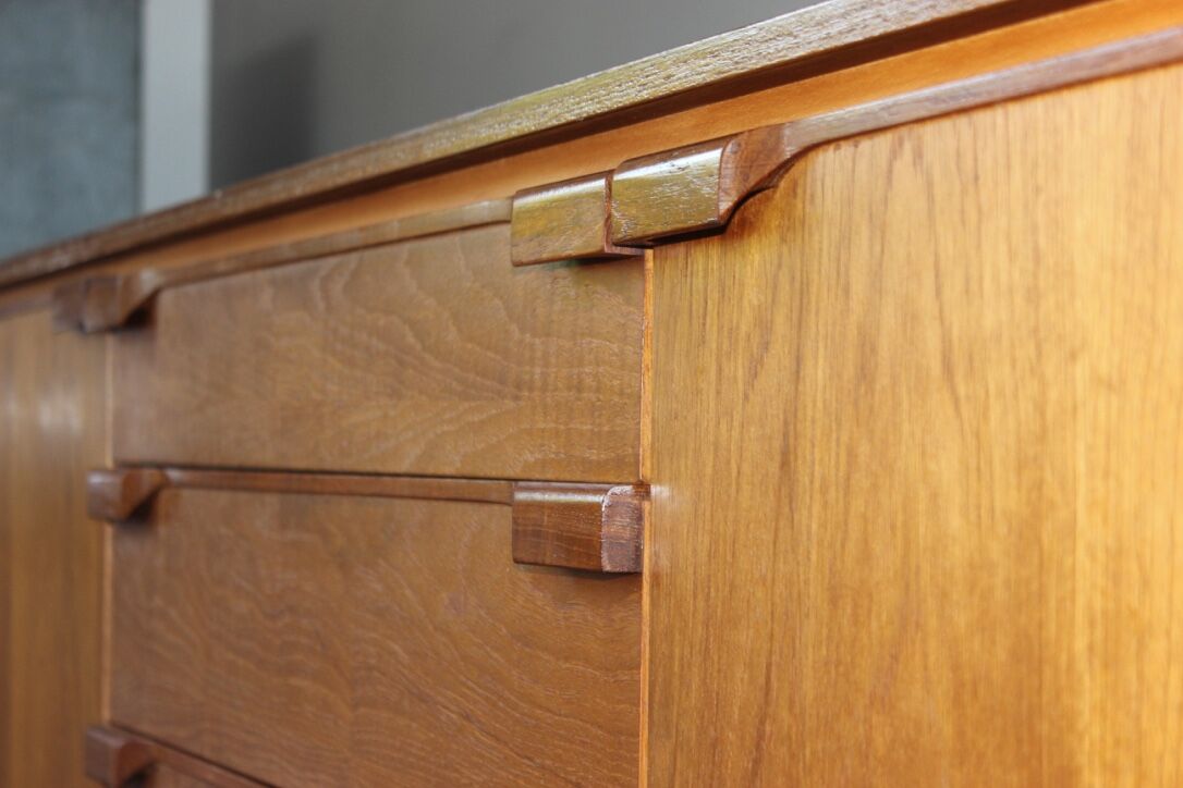 Vintage Scandinavian style teak line by Austinsuite 60s