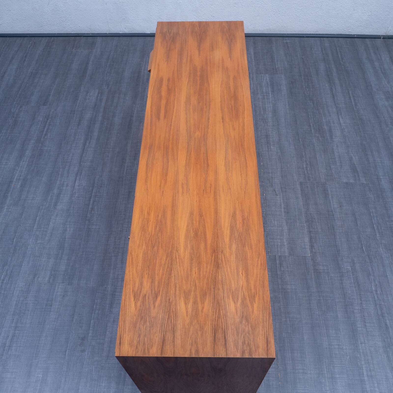 Enfilade années 60, noyer, restauré, 149cm