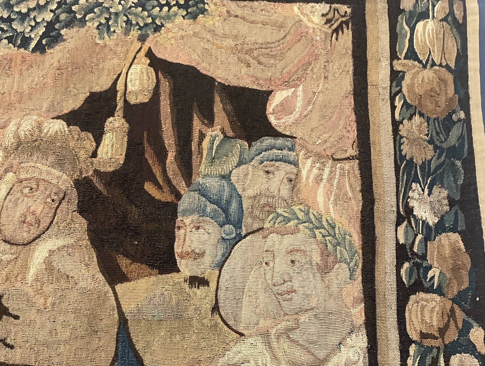 Flemish tapestry - 17th century depicting the meeting of David and the king.