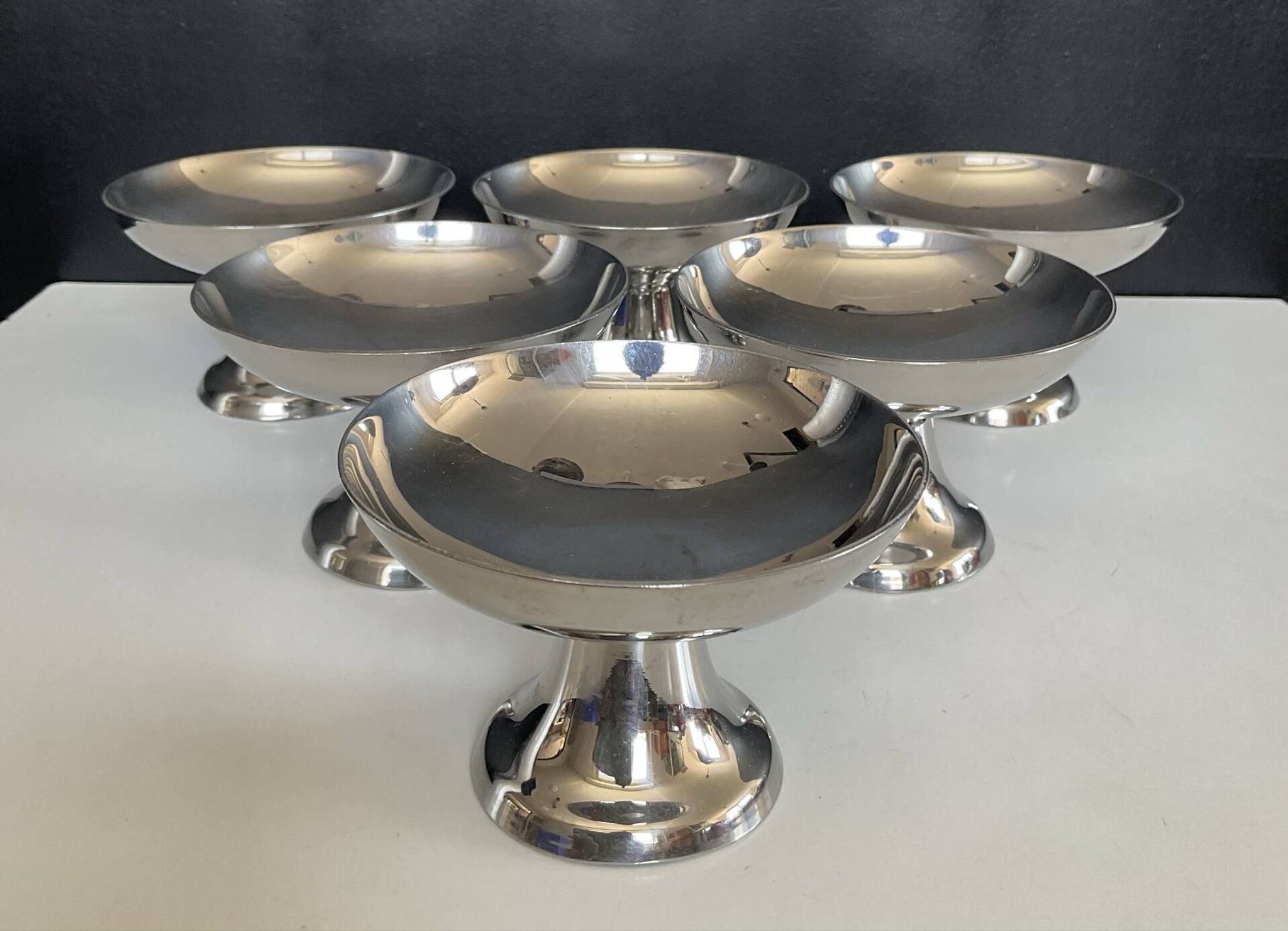 Set of 6 vintage stainless steel ice cream bowls