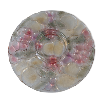 Plat en verre moulé pour apéritifs