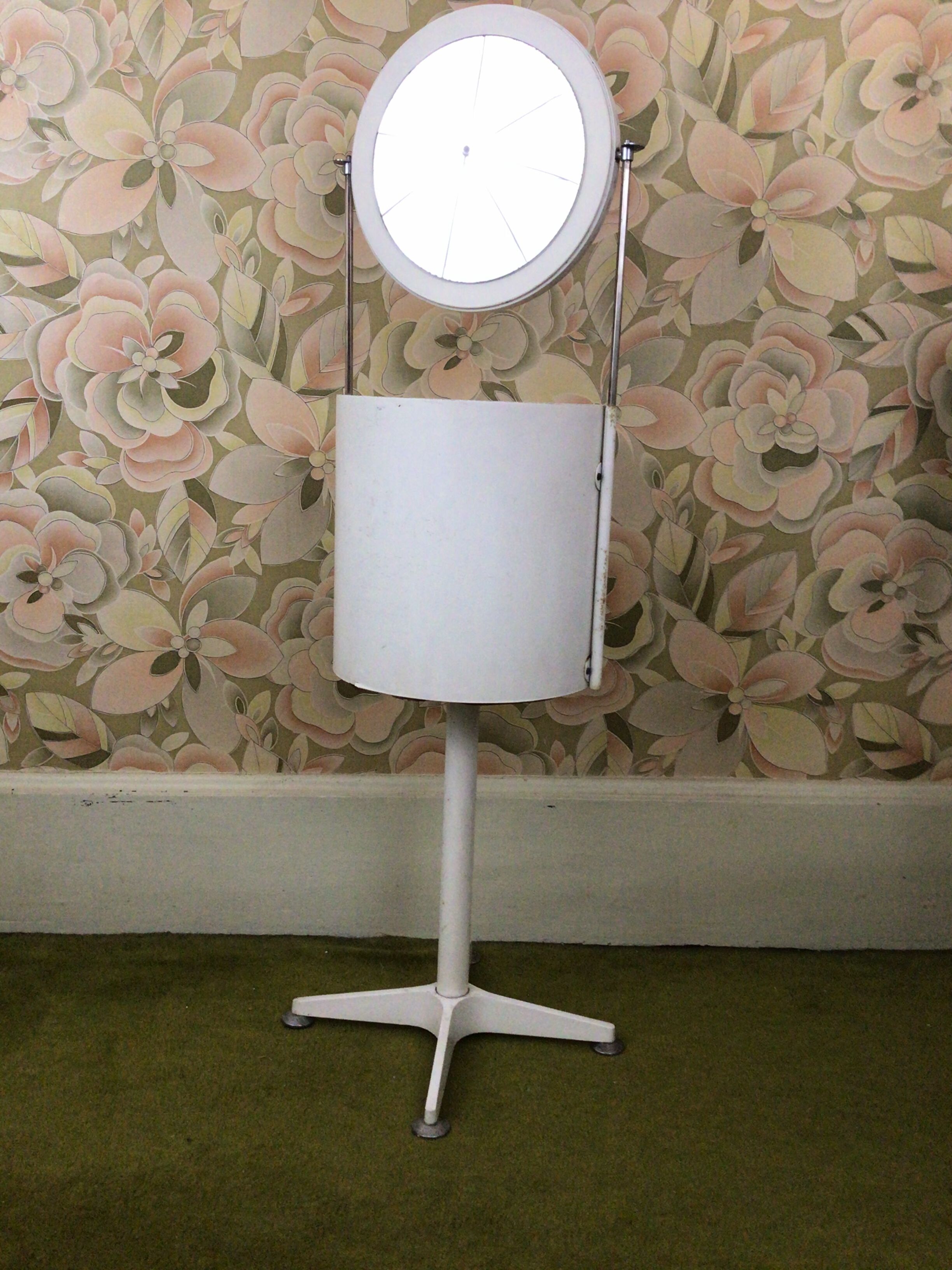 Hairdresser 1950 wood and metal