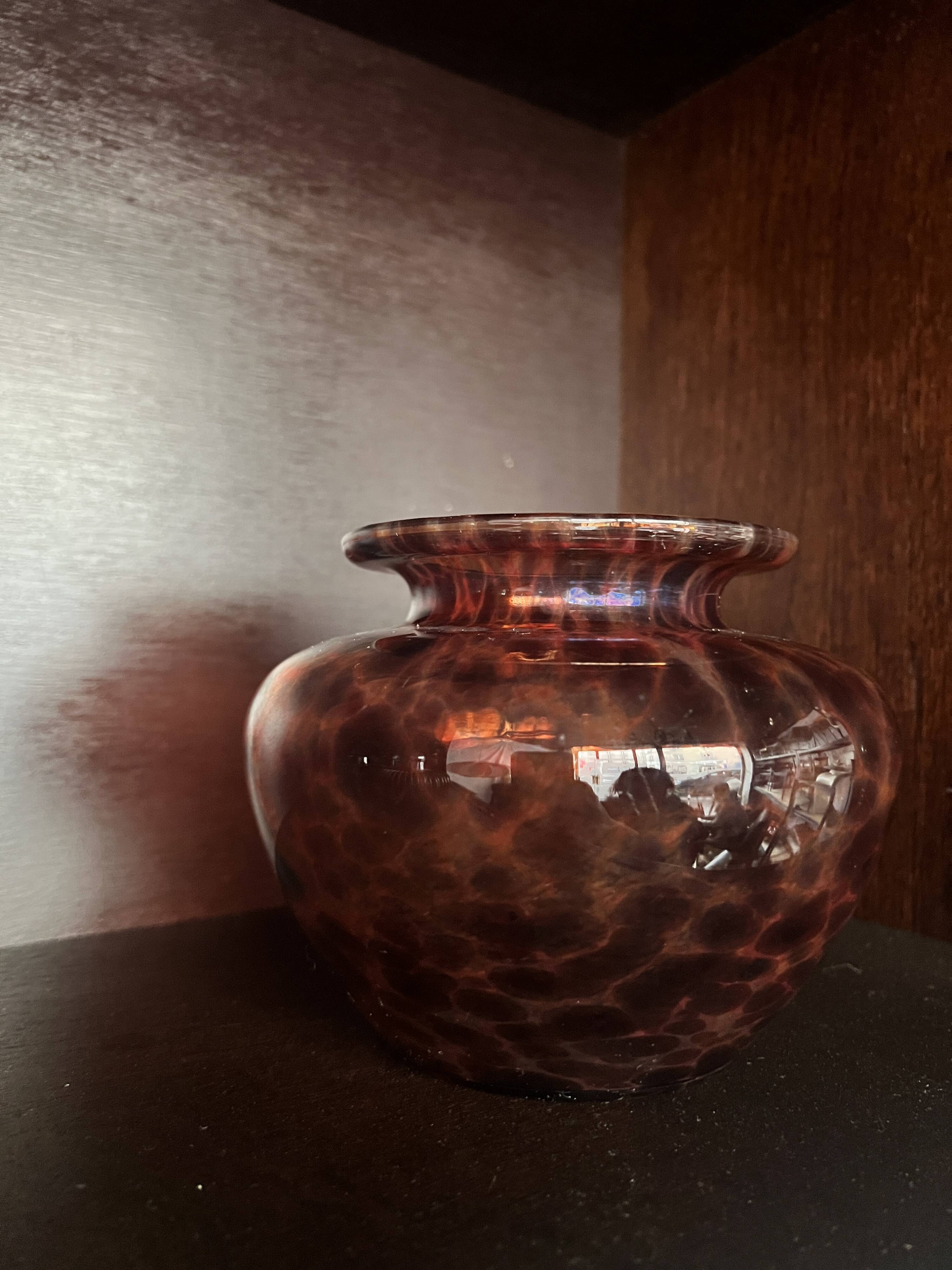 Amber smoked glass vase known as tortoiseshell, 1970s design.