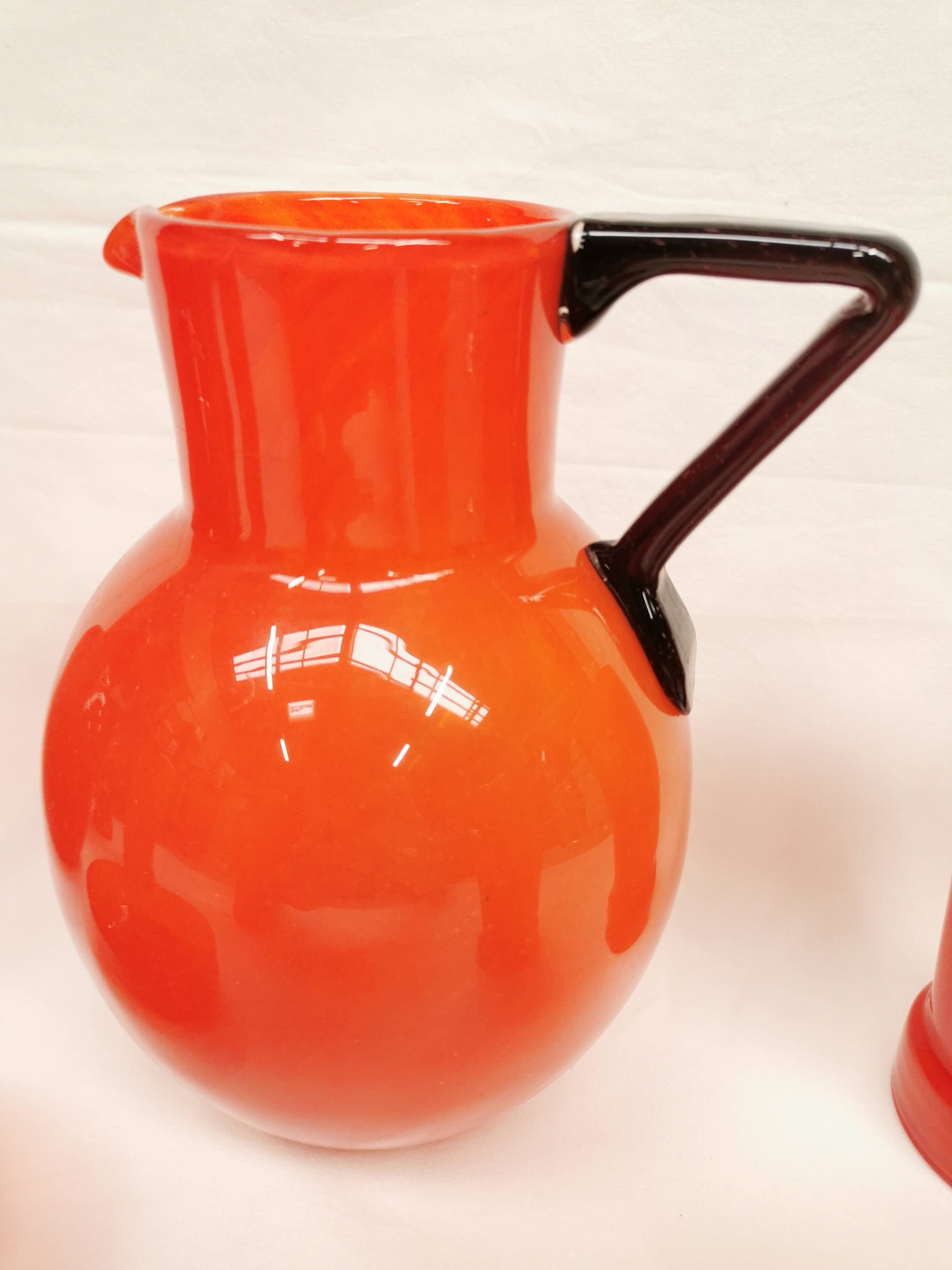 Schneider Orangeade / Lemonade Service, Le Verre Français. 2 Pitchers and 6 Glasses