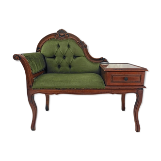 Phone seat