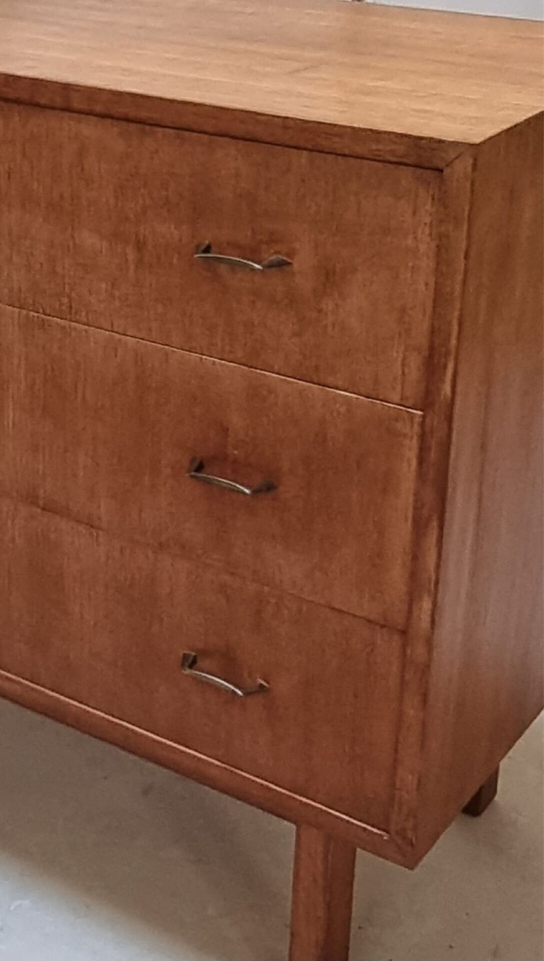 Mid-century drawer cabinet