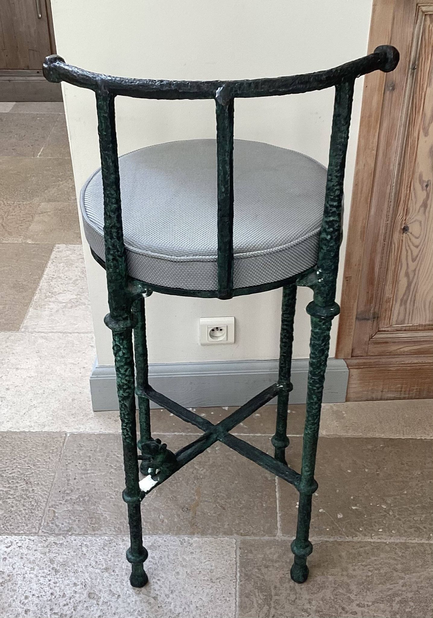 Tabouret en bronze dans l esprit de Giacometti