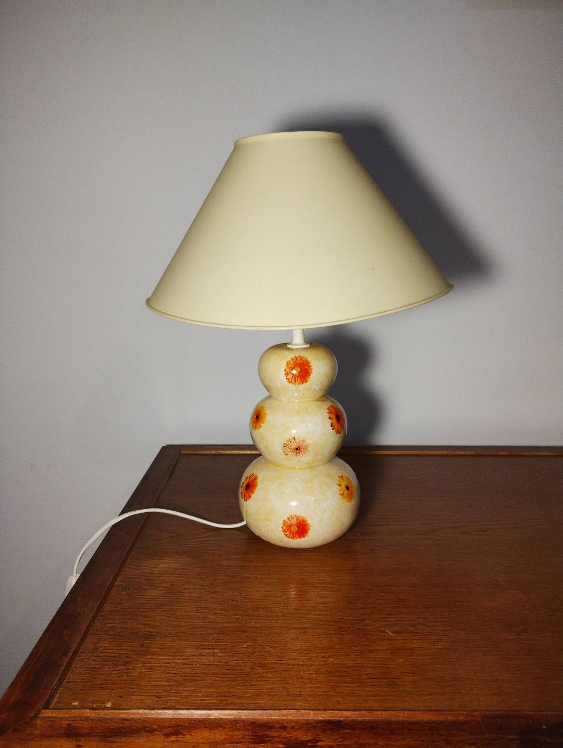 Floral lamp
