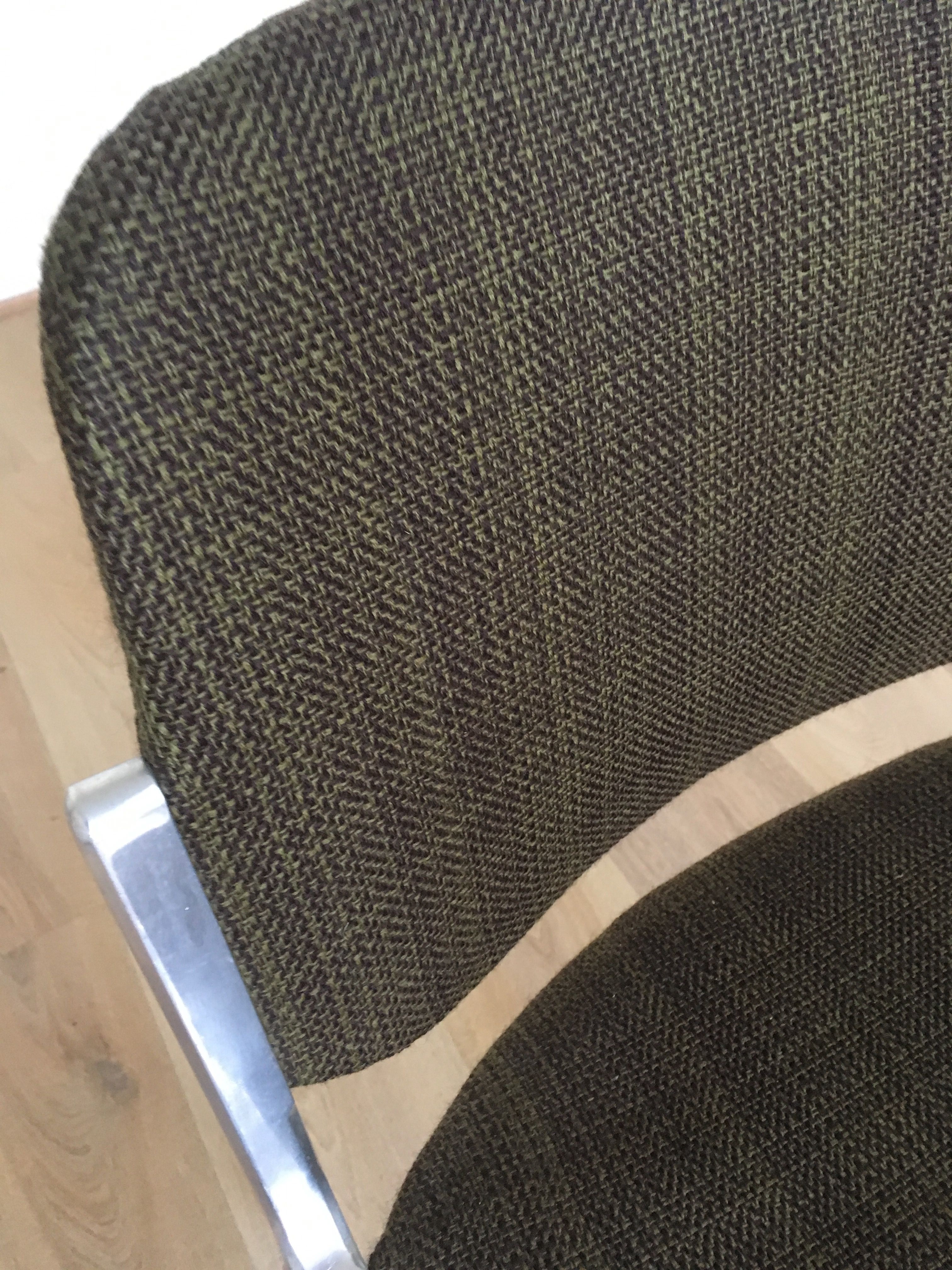 Chair DSC 106 of Piretti published at Castelli Italian design 70 s