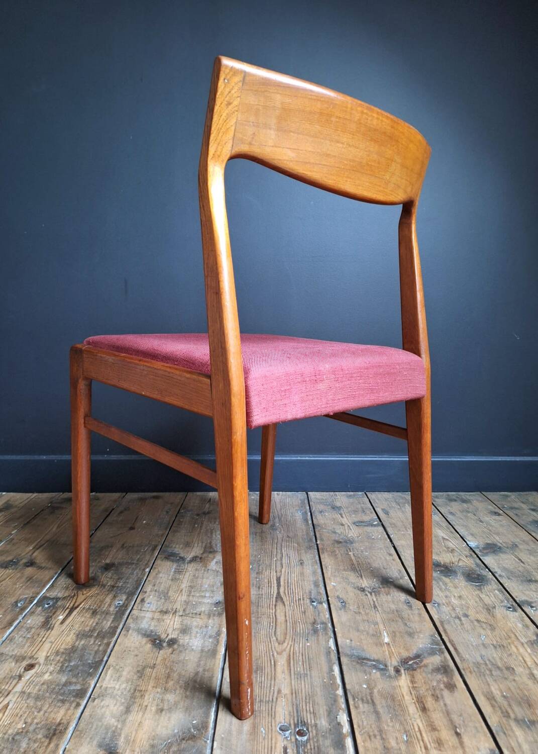 Trio of vintage teak chairs, antique seating furniture