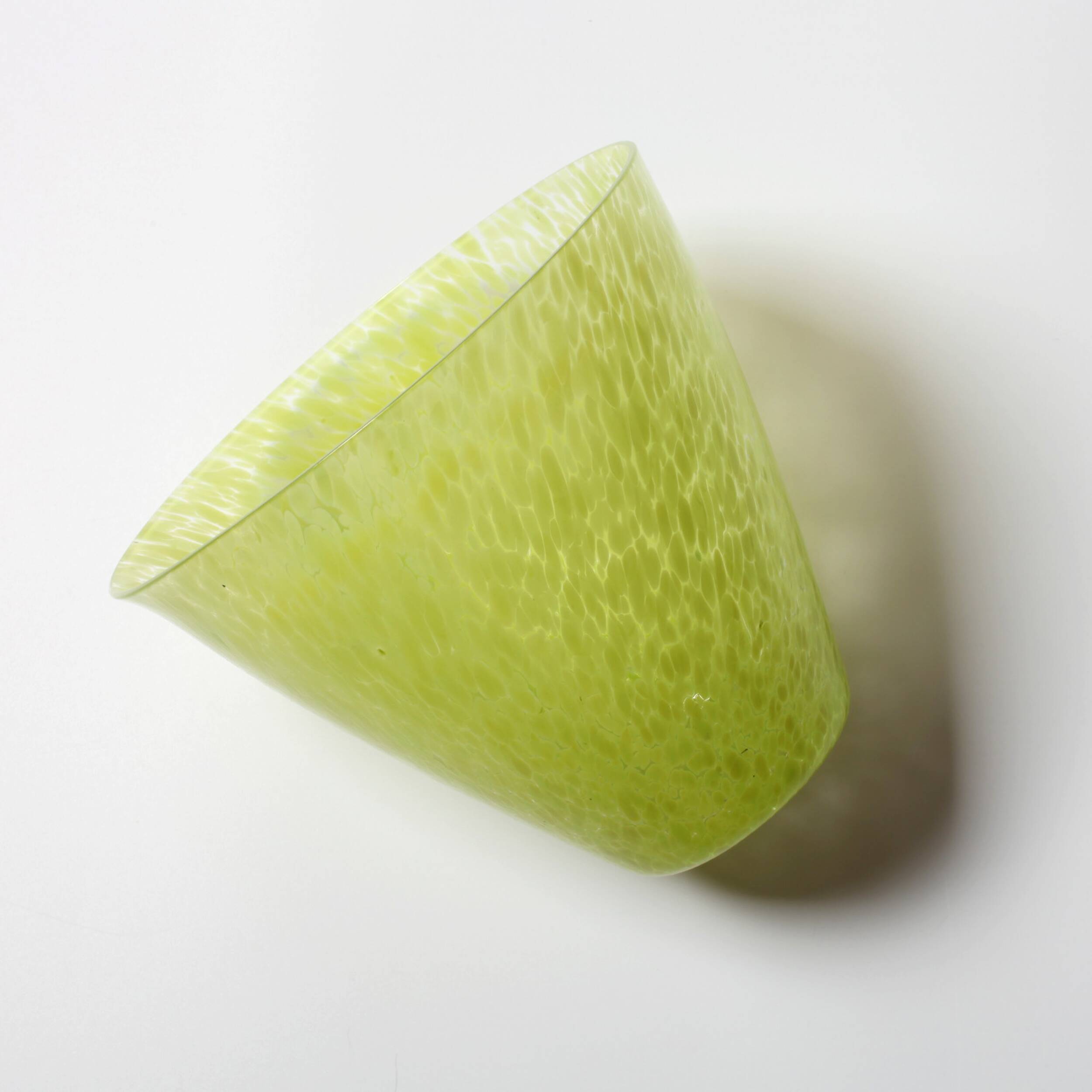 Vase en verre soufflé par Lars Sestervik, Suède 1990