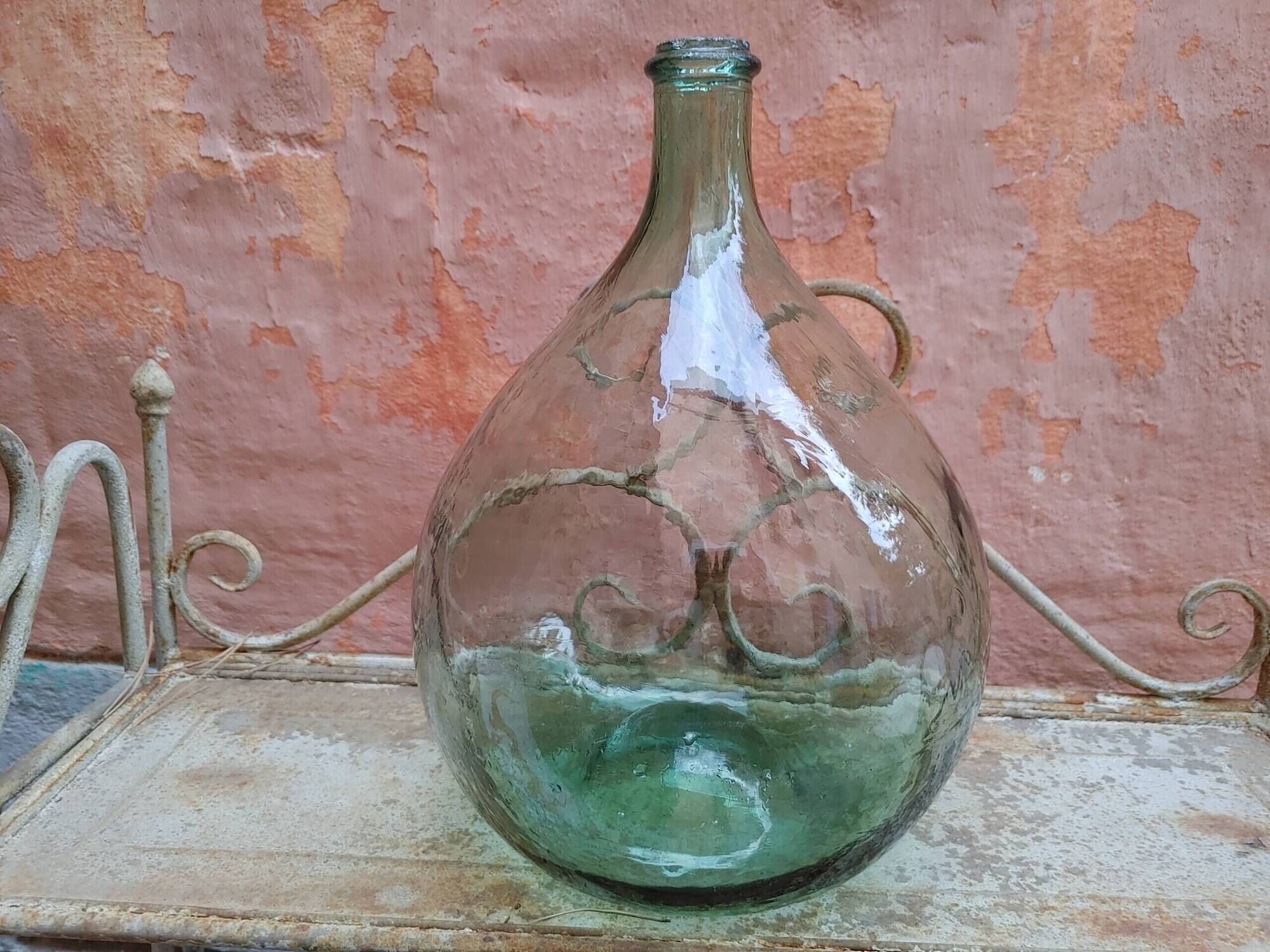 Lady Jeanne old bubbled glass - 10 liters - height 37 cm ( i )