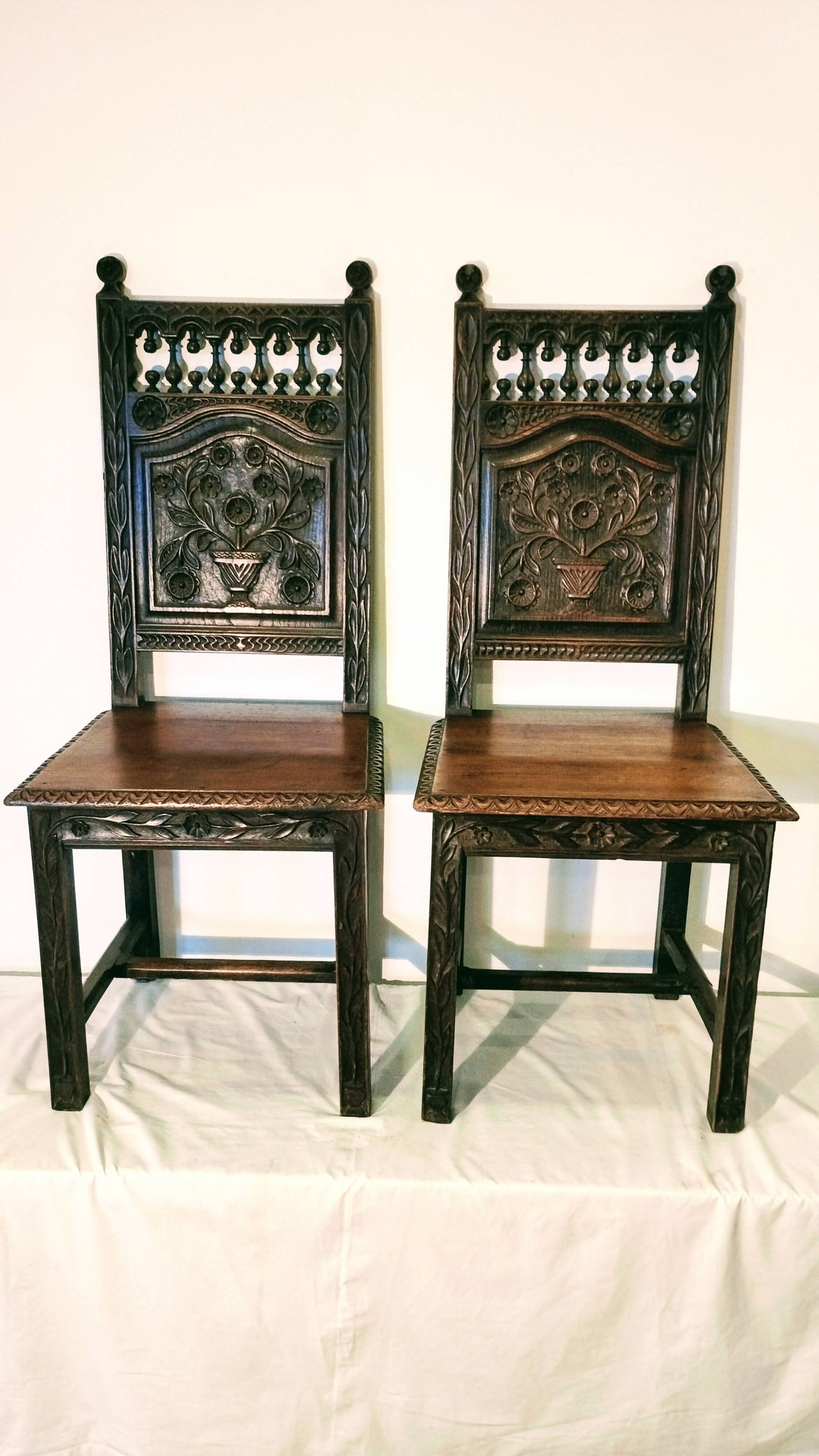 Pair of Breton chairs from the late 19th century.