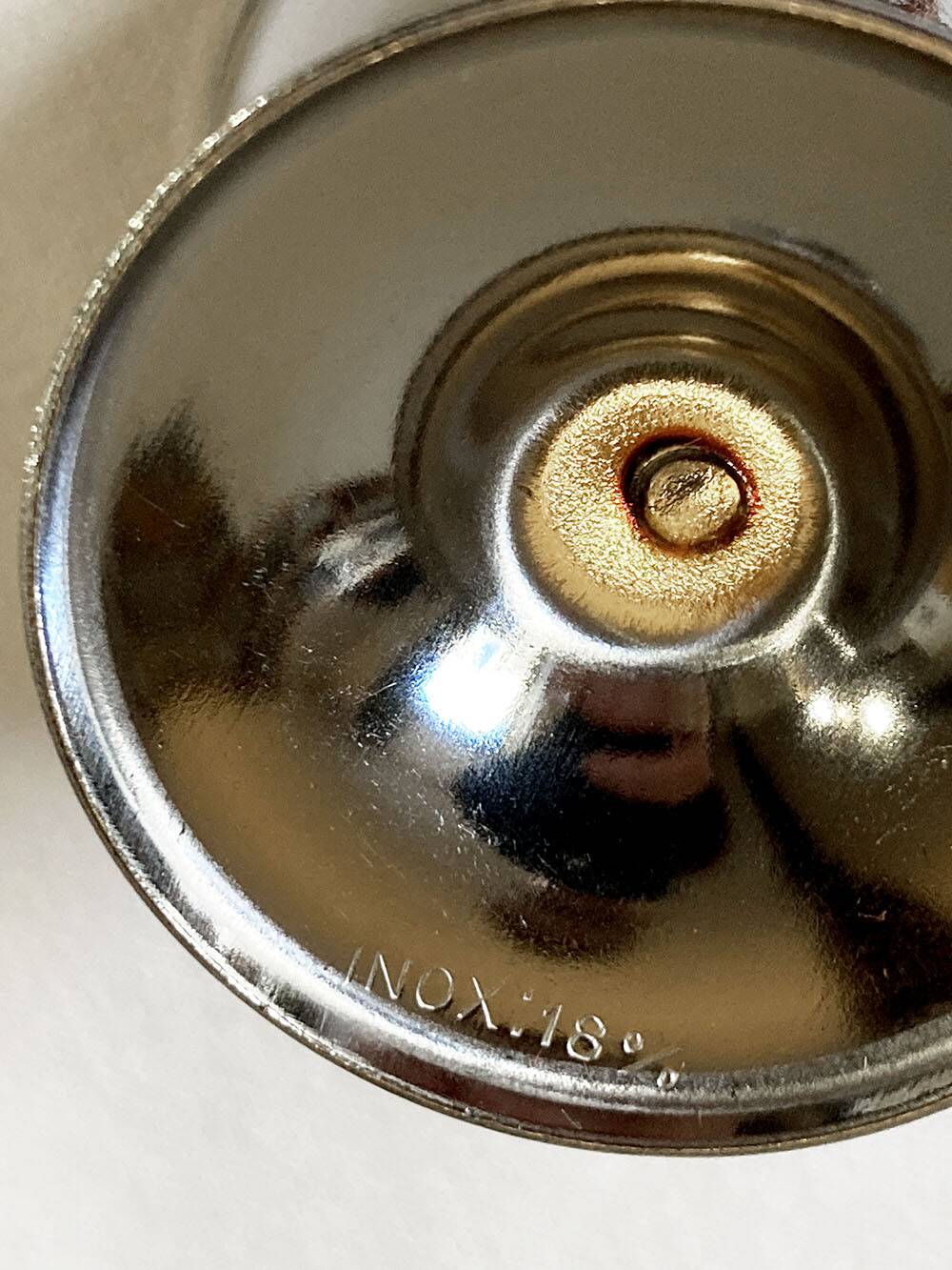 Service coquetiers en inox par Guy Degrenne