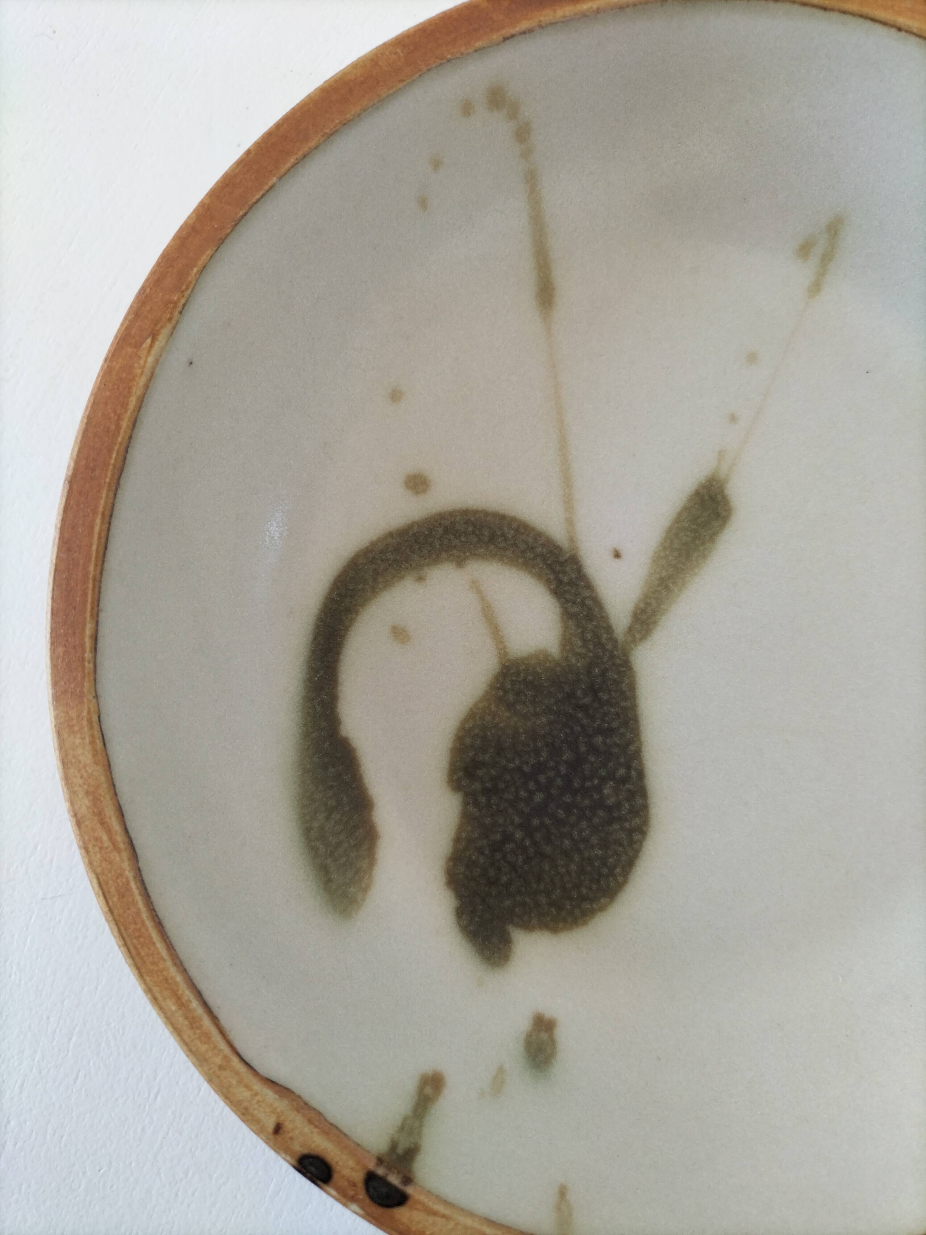 Coupe en grès Poterie de la Colombe décor tachiste, années 60