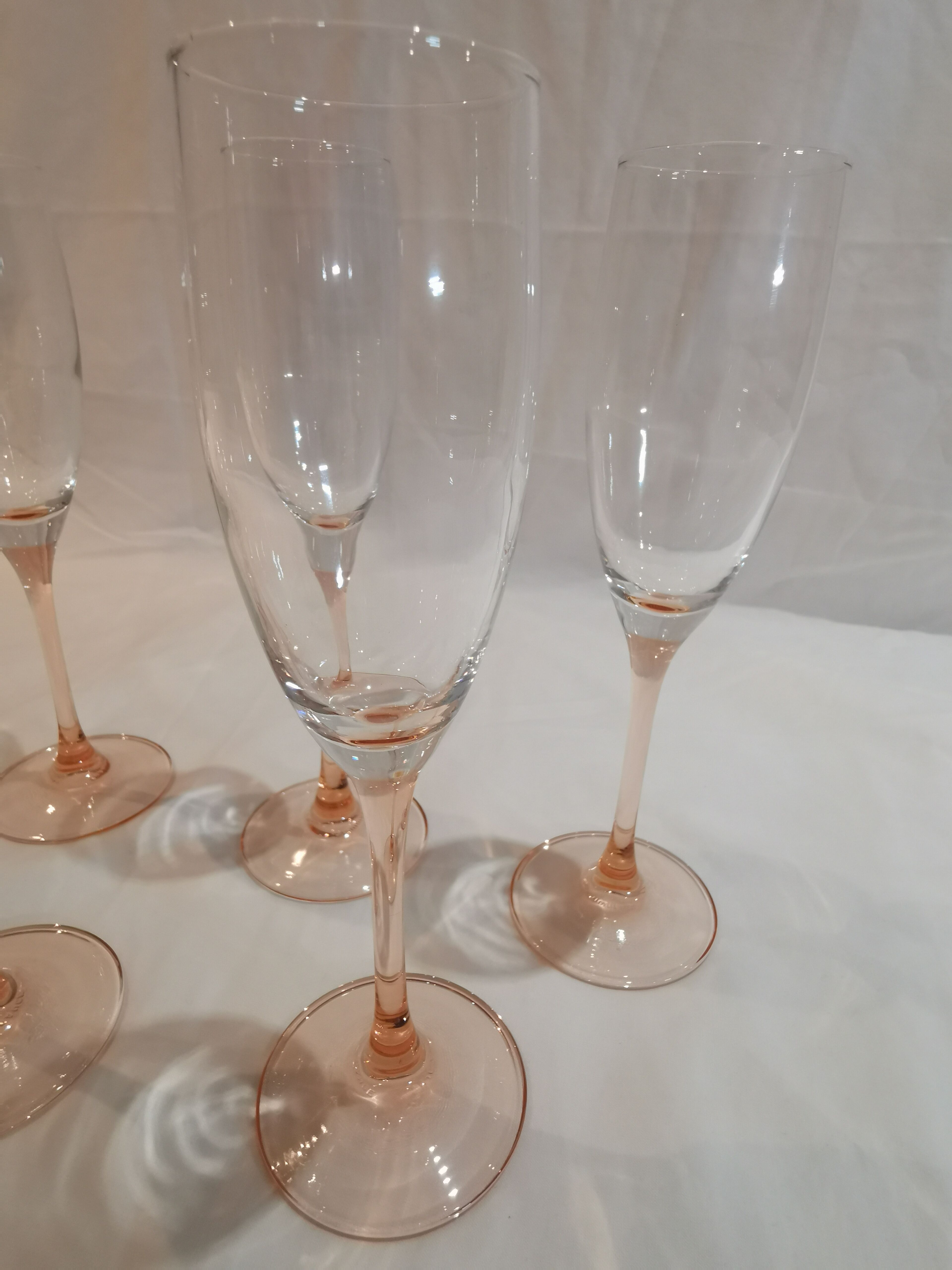 Champagne flutes pink feet LUMINARC year 70