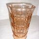 Grand vase en verre épais rose art déco