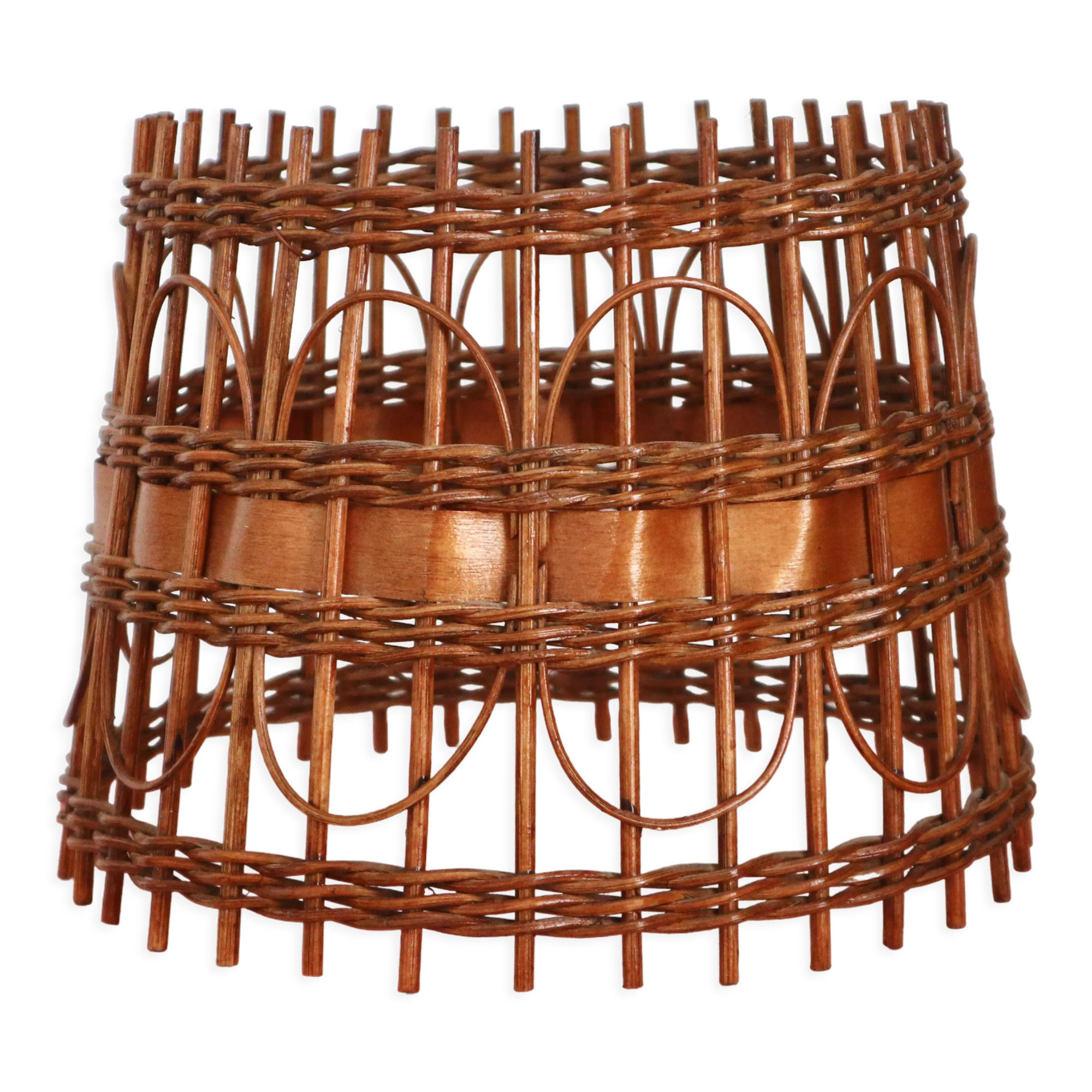 Rattan and wood slaughter day