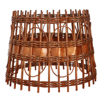 Rattan and wood slaughter day