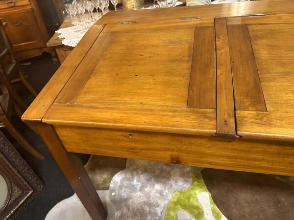 Bureau à pente à double ouvrant