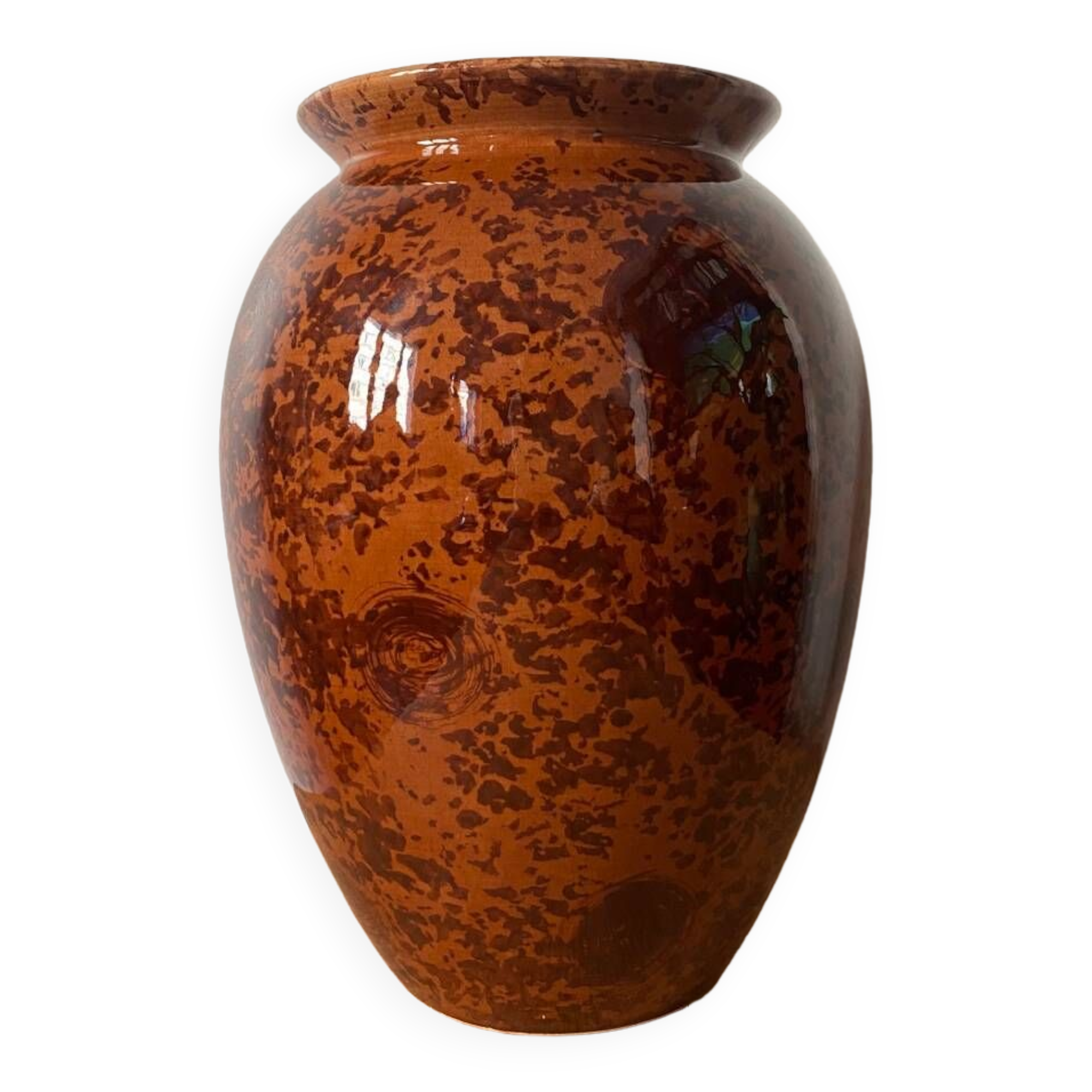 Large spotted brown vase