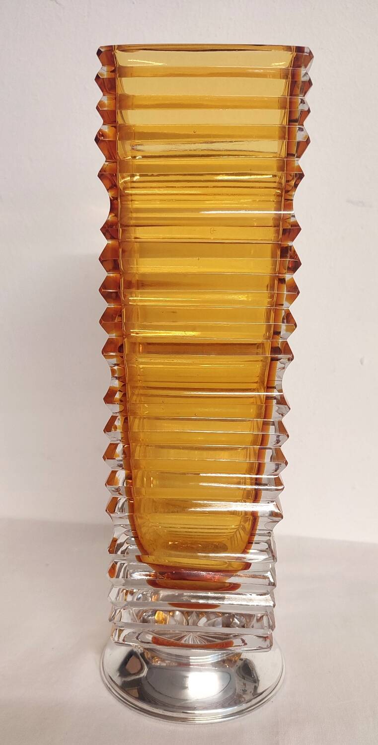 Jarrón de cristal con base de plata. Italia, 1970s