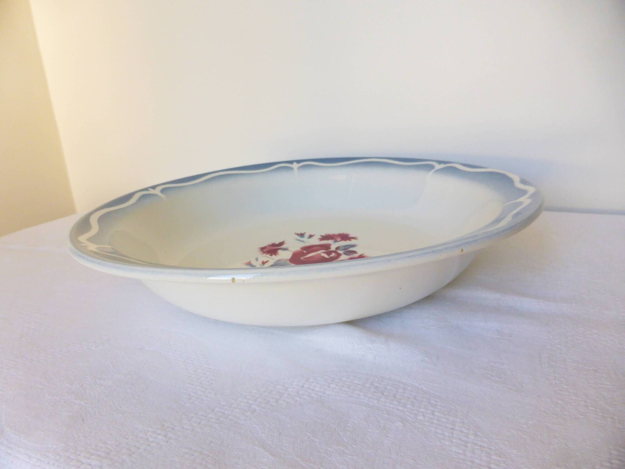 Round and hollow serving dish from Digoin Sarreguemines Nina Rosa 2106108