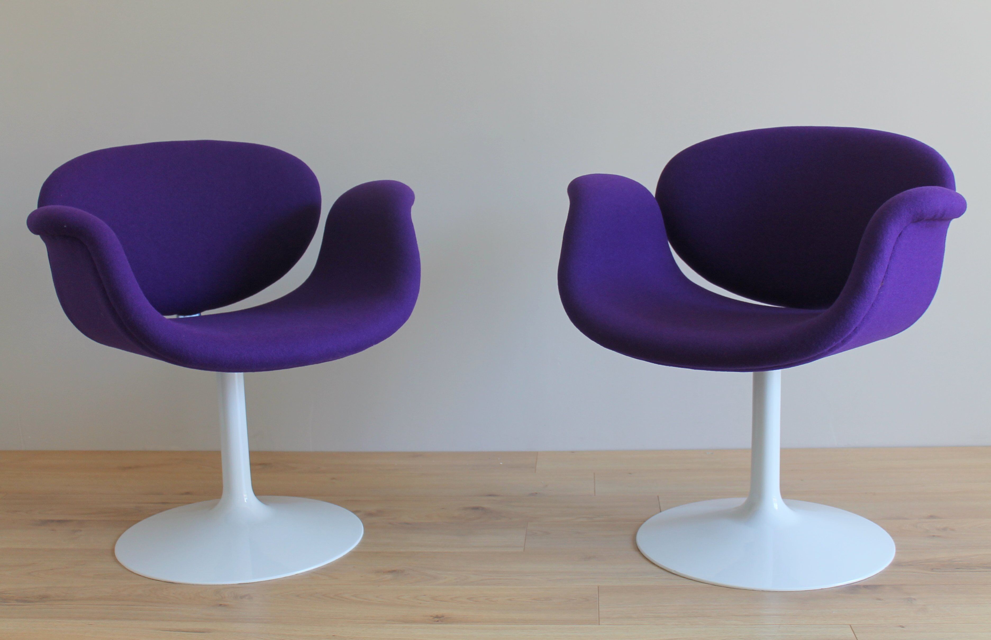 Pair of Little Tulip chairs by Pierre Paulin