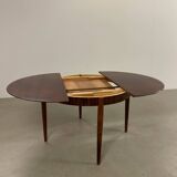 Table à manger ronde en palissandre extensible des années 1960 MidCentury