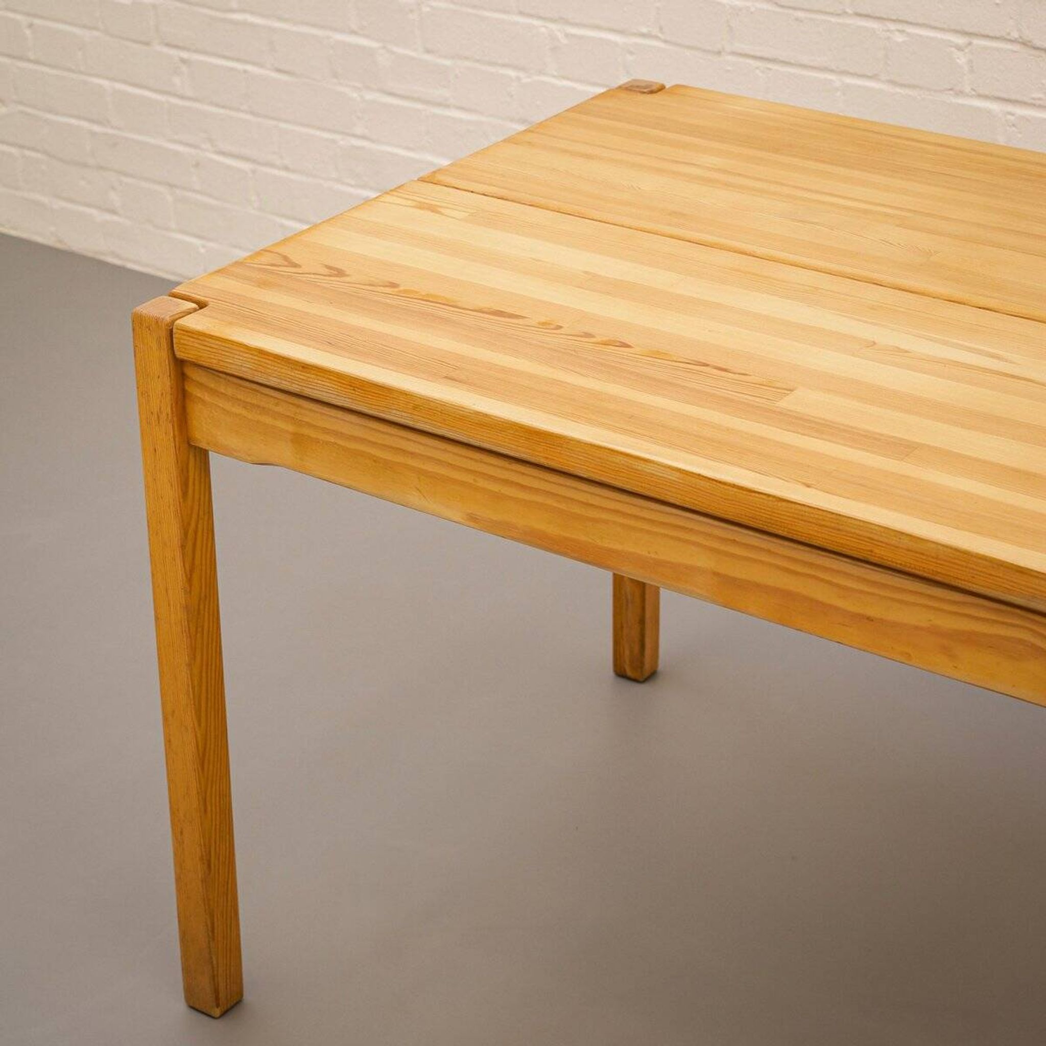 Hongisto table and 5 chairs – Ilmari Tapiovaara, 1970s