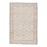 Bordered vintage rug, 218x326cm
