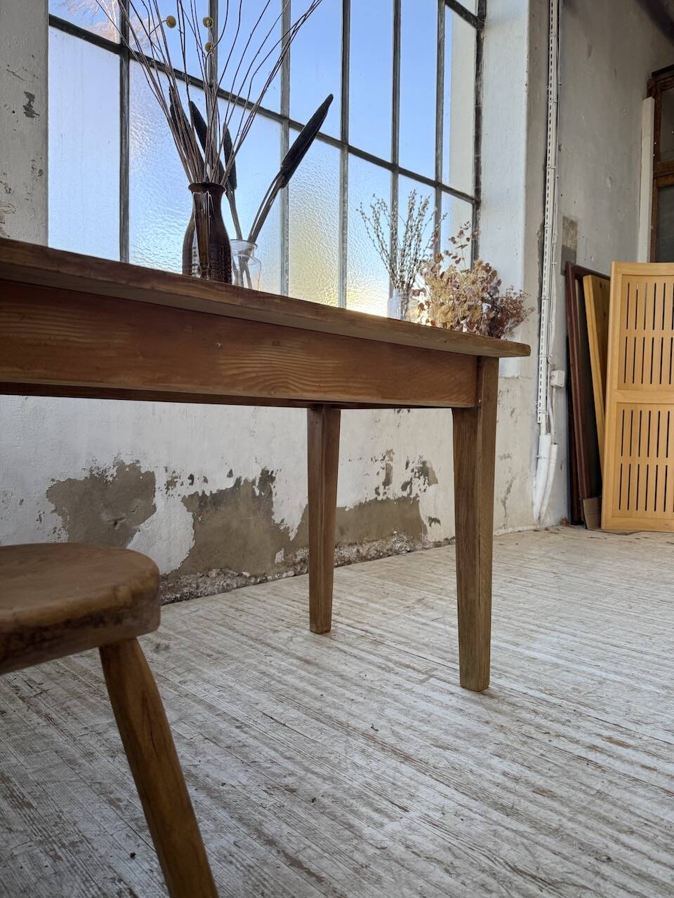 Table de ferme en pin et chêne