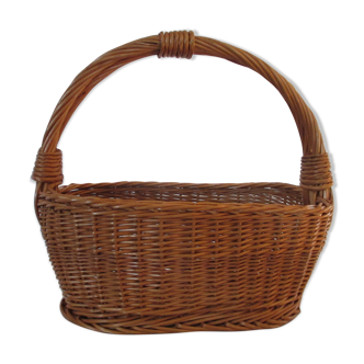 Panier en osier brun