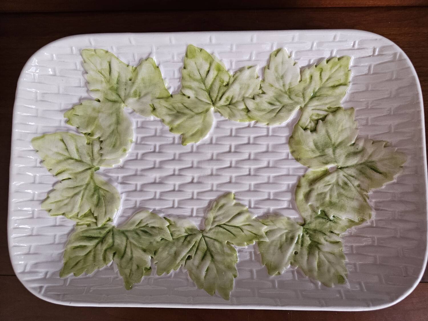 Asparagus dish and drainer in slip