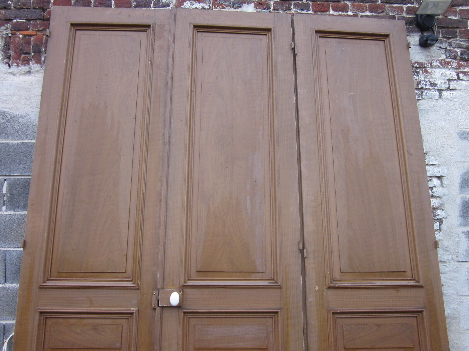 3 old separation doors