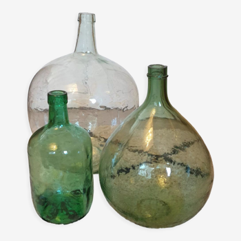 Lot of three demijohns