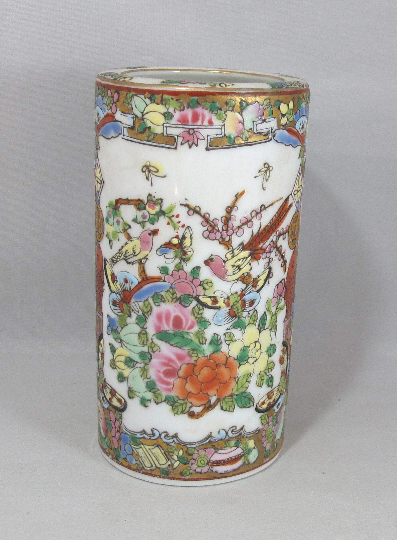 Chinese porcelain pencil pot