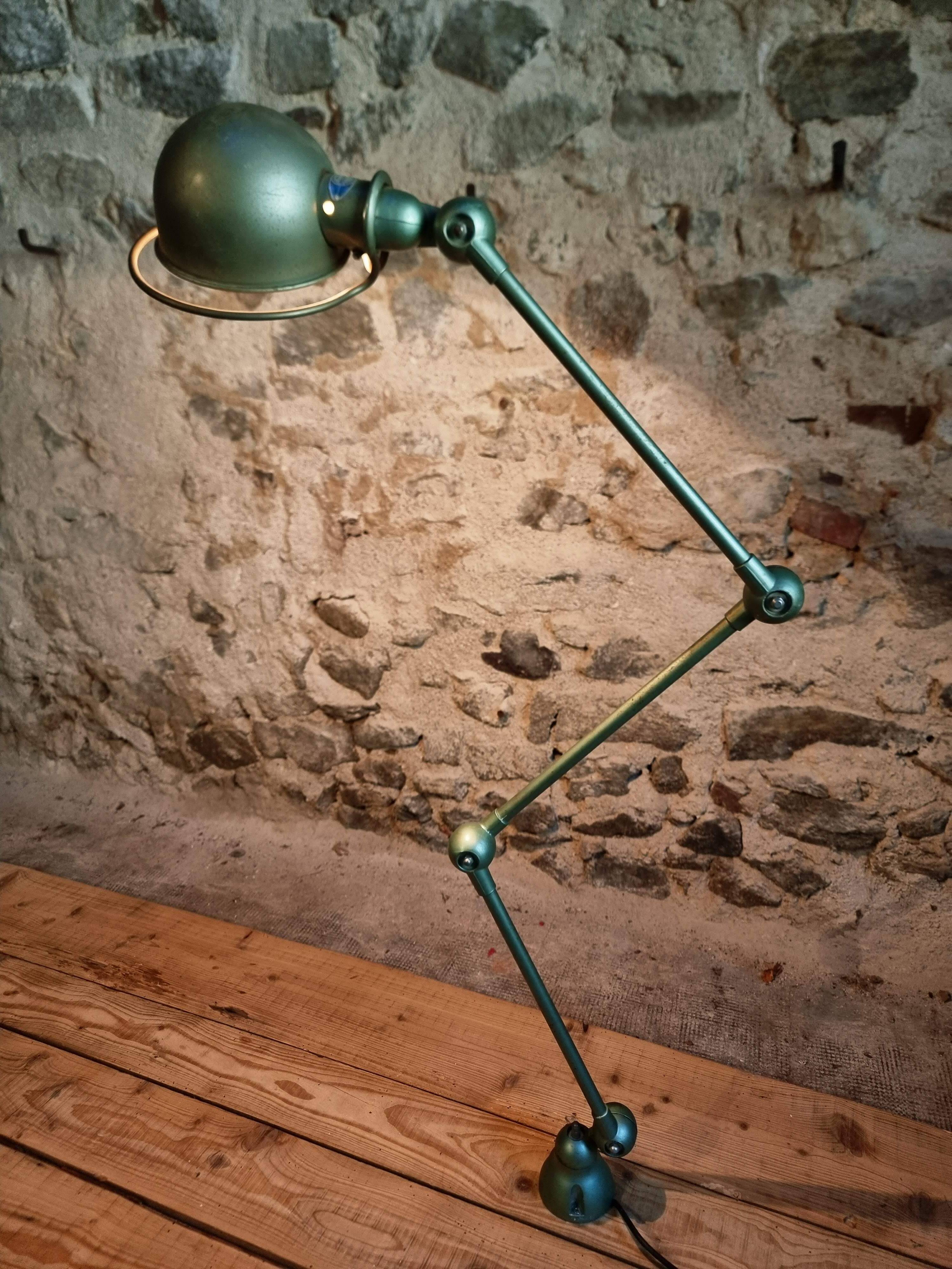 Lampe industrielle vintage Jieldé à 3 bras verte – Lampe de travail française réglable B22