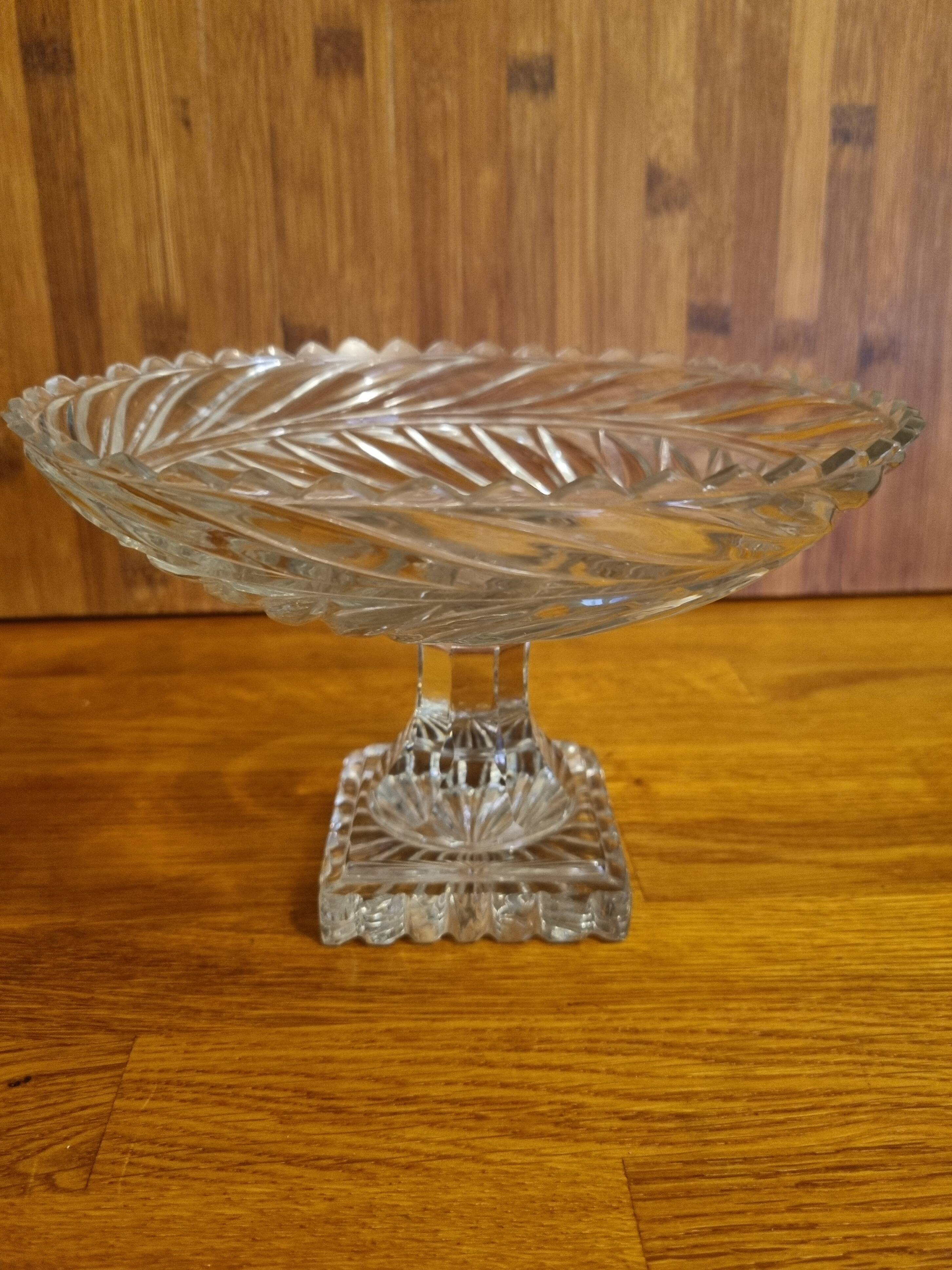 Compotier / Serviteur sur piedouche en cristal