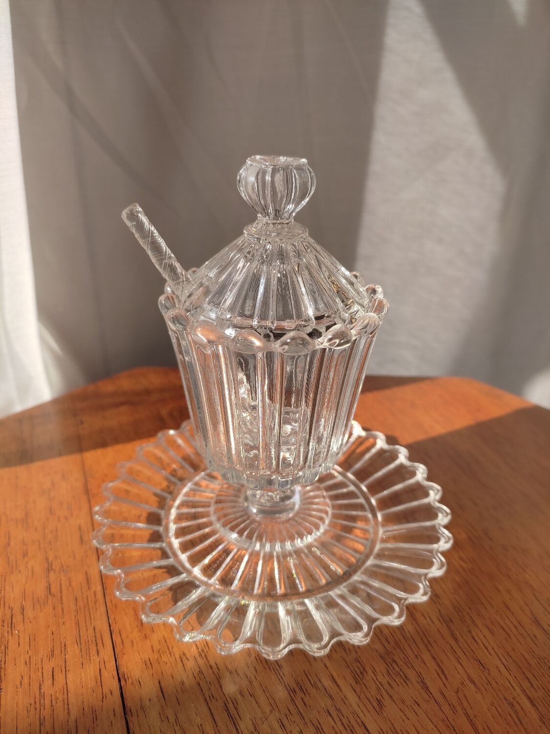 Baccarat crystal mustard