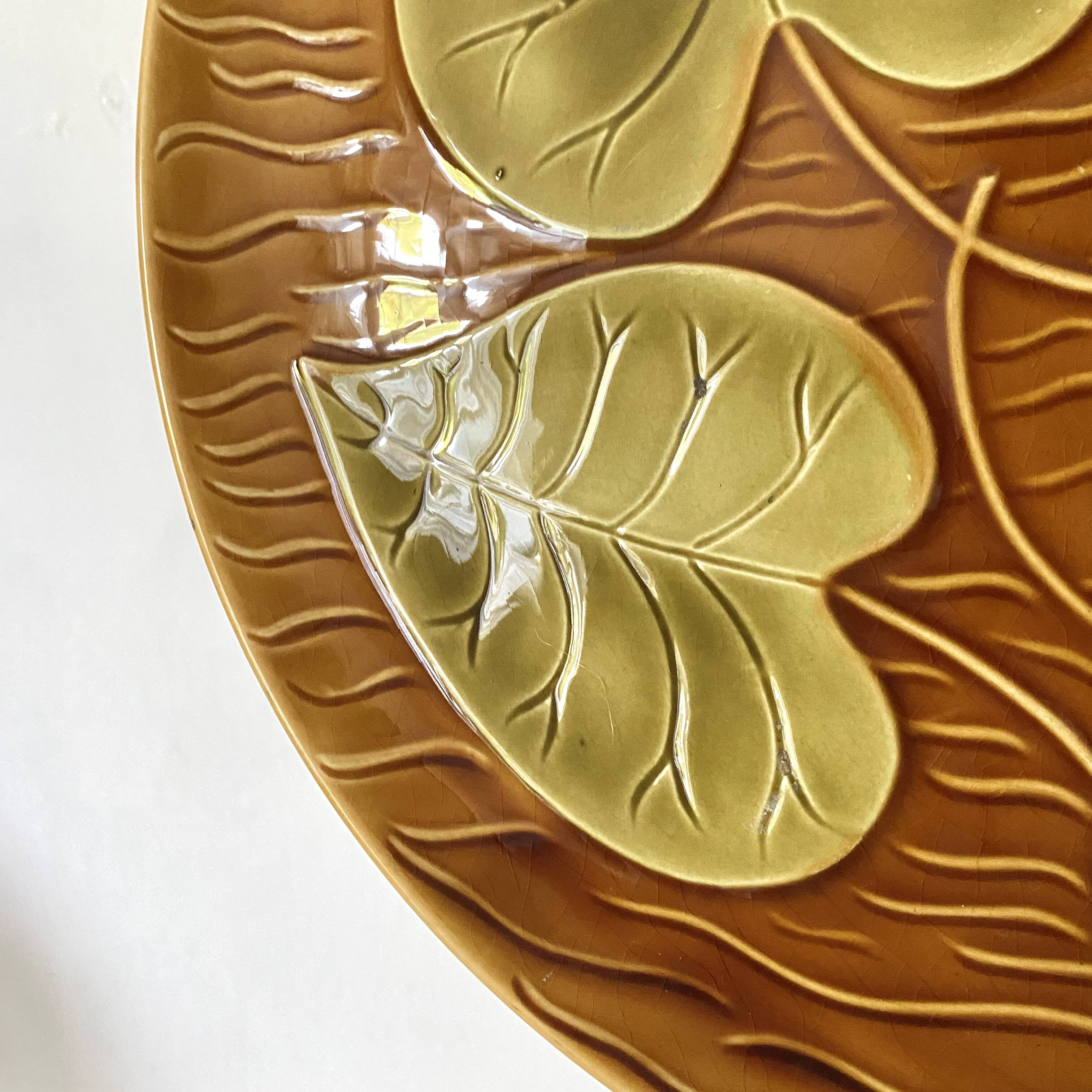 Sarreguemines Water Lily slip dish