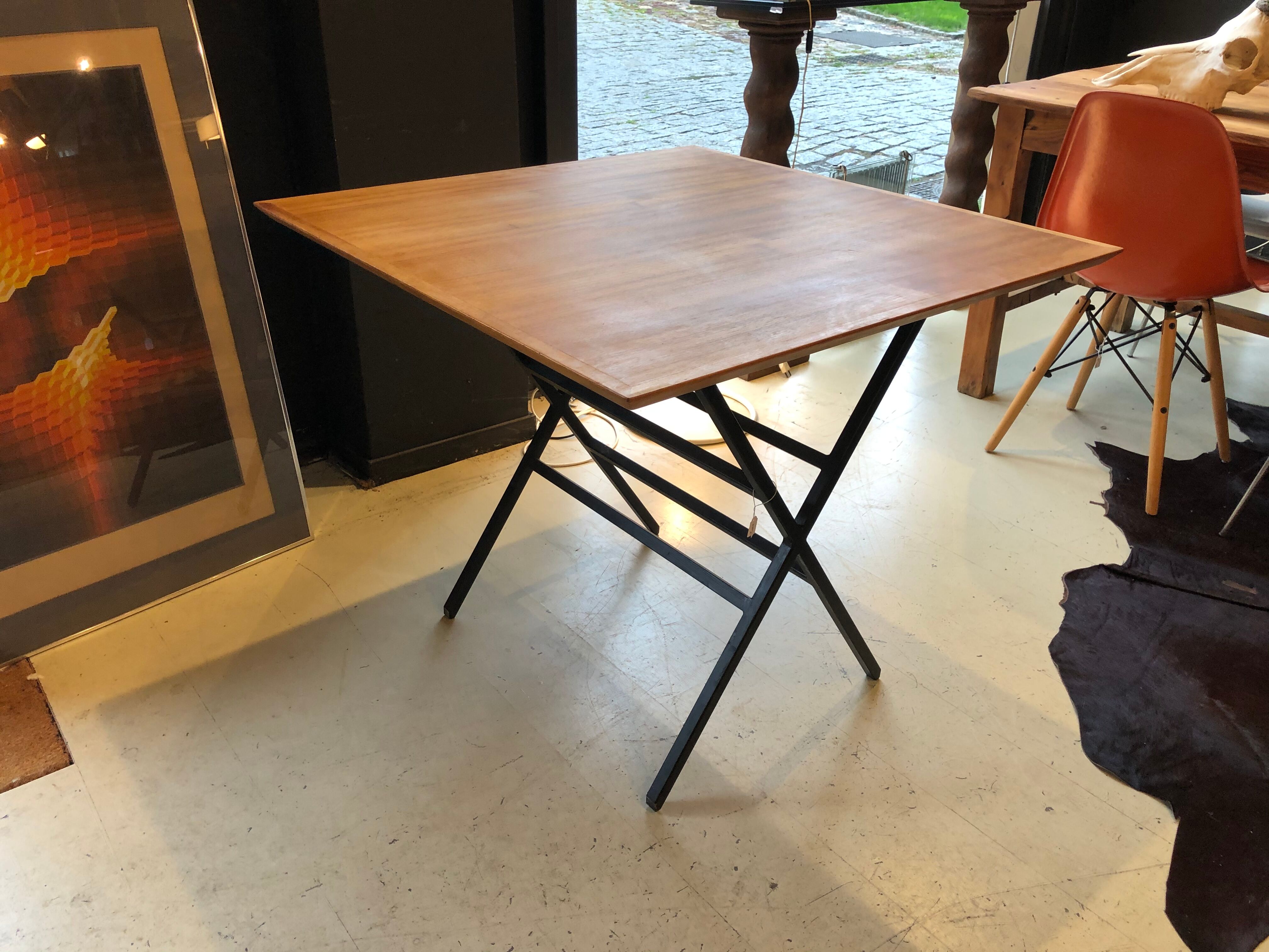 Table Charles Sévigny 1950