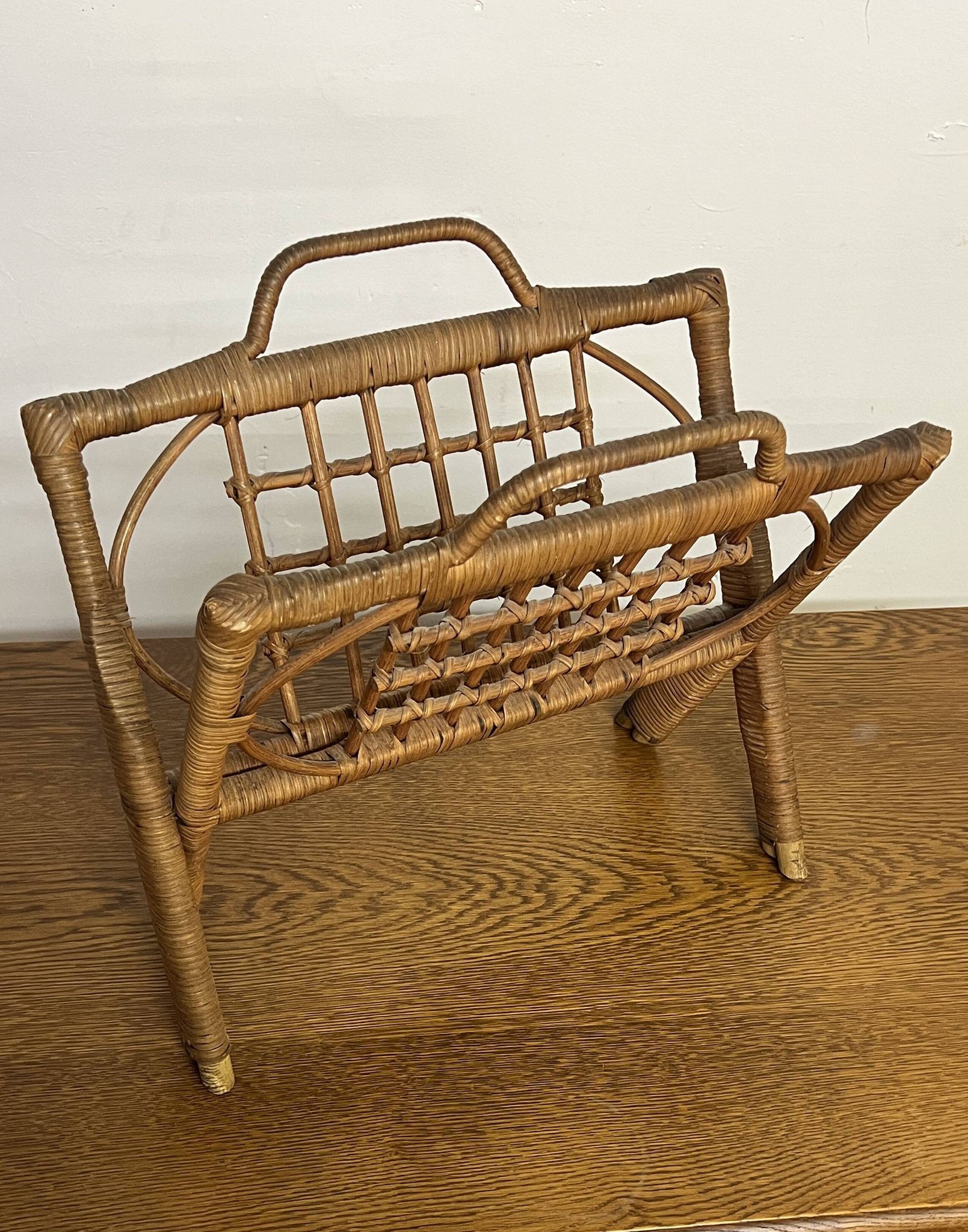 Vintage folding rattan magazine rack